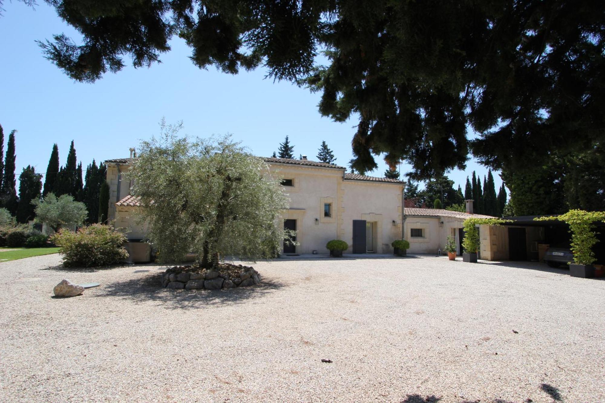 Bed and Breakfast Mas Paloma Rognonas Exterior foto